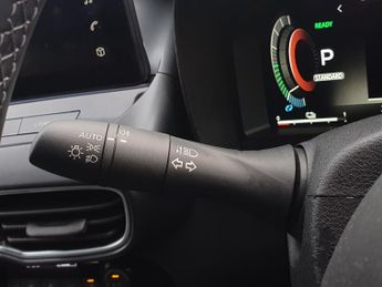 Nissan Juke 1.6 Hybrid N-Connecta 5dr Auto