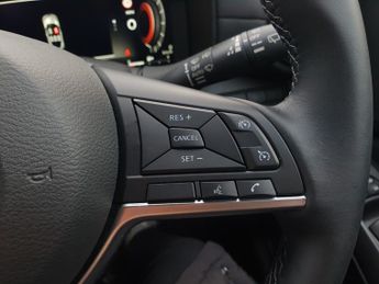 Nissan Juke 1.6 Hybrid N-Connecta 5dr Auto