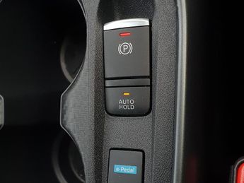 Nissan Juke 1.6 Hybrid N-Connecta 5dr Auto