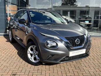 Nissan Juke 1.0 DIG-T N-Connecta (114ps) 5-Door Hatchback (Heat Pack)