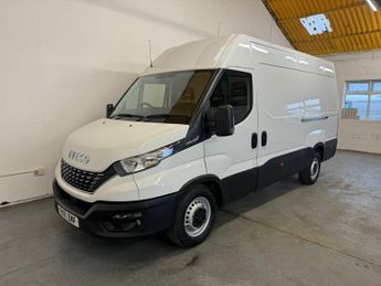 Iveco Daily 2.3D HPI 14V 35S 3520 HiMatic MWB High Roof Euro 6 (s/s) 5dr