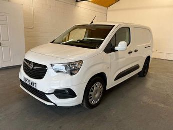 Vauxhall Combo 1.5 Turbo D 2300 Sportive L2 H1 Euro 6 4dr