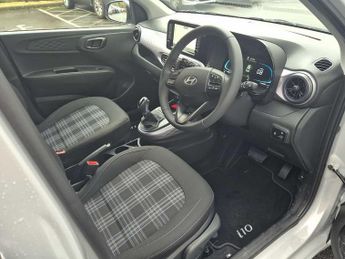 Hyundai i10 1.0 [63] Premium 5dr Auto [Nav]
