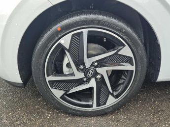 Hyundai i10 1.0 [63] Premium 5dr Auto [Nav]