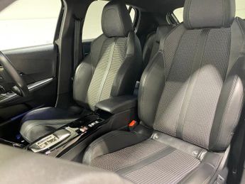 Peugeot 208 50kWh (136PS) EV Automatic GT 5dr.