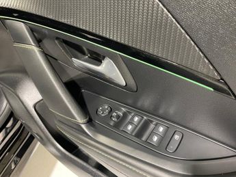 Peugeot 208 50kWh (136PS) EV Automatic GT 5dr.