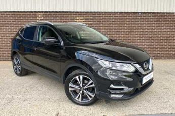 Nissan Qashqai 1.3 DIG-T (140ps) N-Connecta (Glass Roof)