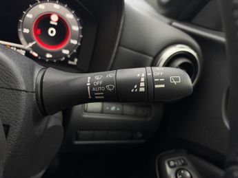 Nissan Juke 1.6 Hybrid N-Connecta 5dr Auto