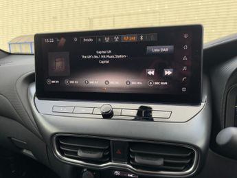 Nissan Juke 1.6 Hybrid N-Connecta 5dr Auto