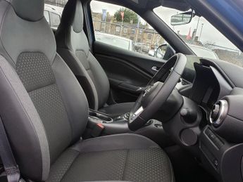 Nissan Juke 1.6 Hybrid N-Connecta 5dr Auto