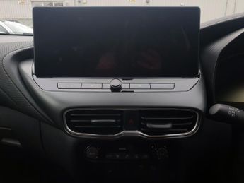 Nissan Juke 1.6 Hybrid N-Connecta 5dr Auto