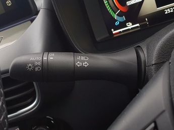 Nissan Juke 1.6 Hybrid N-Connecta 5dr Auto