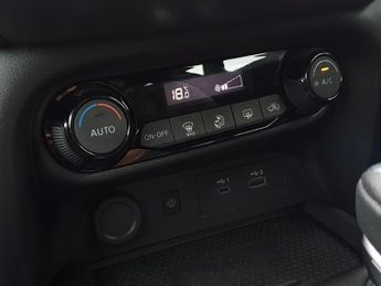 Nissan Juke 1.6 Hybrid N-Connecta 5dr Auto