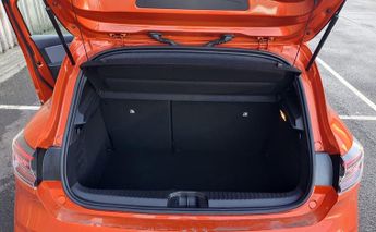 Renault Clio 1.6 E-TECH full hybrid 145 Techno 5dr Auto