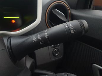 Dacia Spring 27kWh Extreme 65 48kW 5dr Auto