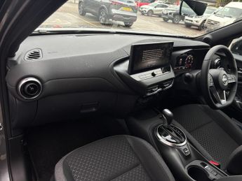 Nissan Juke 1.6 Hybrid N-Connecta 5dr Auto