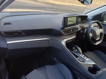 Peugeot 3008 1.2 PureTech Allure Premium 5dr EAT8