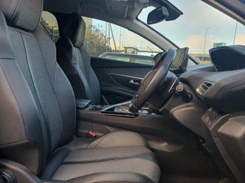 Peugeot 3008 1.2 PureTech Allure Premium 5dr EAT8