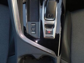 Peugeot 3008 1.2 PureTech Allure Premium 5dr EAT8