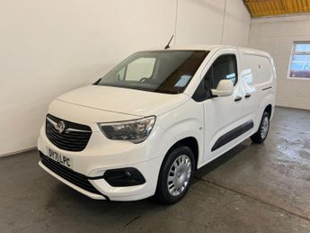 Vauxhall Combo 1.5 Turbo D 2300 Sportive L2 H1 Euro 6 4dr