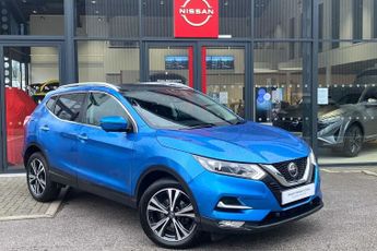 Nissan Qashqai 1.3 DIG-T (160ps) N-Connecta (Glass Roof)