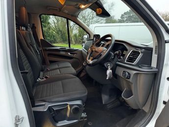 Ford Transit Custom 2.0 EcoBlue 185ps Low Roof D/Cab Limited Van Auto