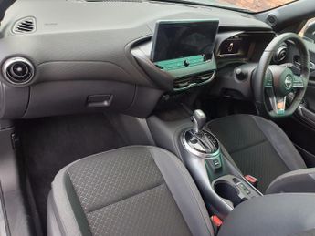 Nissan Juke 1.6 Hybrid N-Connecta 5dr Auto