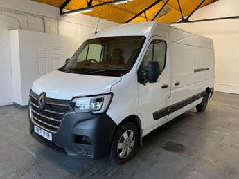 Renault Master 2.3 dCi 35 Business+ FWD LWB Medium Roof Euro 6 4dr