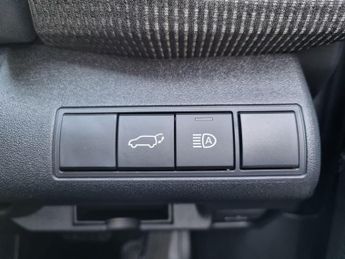 Toyota Bz4x 71.4 kWh Vision Auto AWD 5dr (11kW OBC)