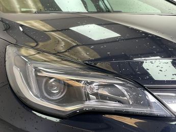 Vauxhall Astra 1.0T ecoTEC SRi Nav 5dr
