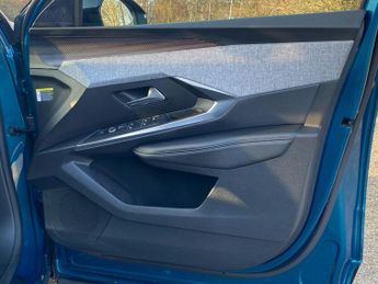 Peugeot 3008 73kWh GT Auto 5dr