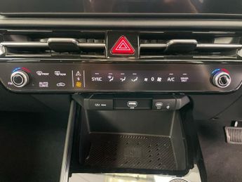 Kia Niro 1.6 GDi Hybrid 3 5dr DCT Euro 6 
