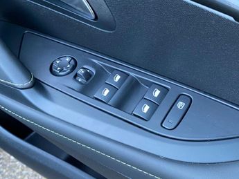 Peugeot 208 51kWh GT Auto 5dr (7.4kW Charger)