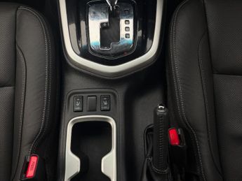 Nissan Navara Double Cab Pick Up Tekna 2.3dCi 190 4WD Auto