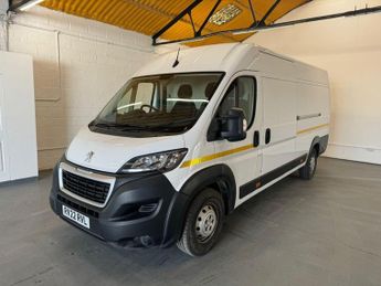 Peugeot Boxer 2.2 BlueHDi 435 Professional L4 H2 Euro 6 (s/s) 5dr