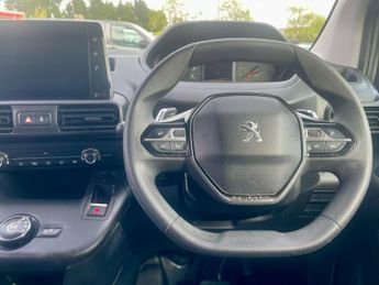 Peugeot Partner 1000 BLUEHDI 130 L1H1 PROFESSIONAL PREMIUM STANDAED EAT8 SWB LOW