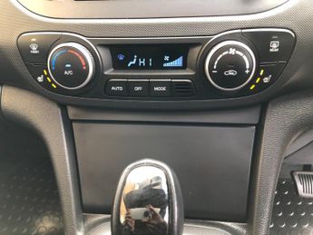 Hyundai i10 1.2 Premium SE 5dr Auto