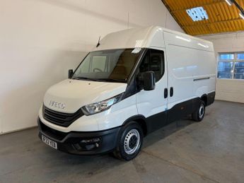 Iveco Daily 2.3D HPI 14V 35S 3520 MWB High Roof Euro 6 (s/s) 5dr