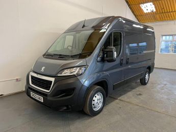 Peugeot Boxer 2.2 BlueHDi 335 Professional L2 H2 Euro 6 (s/s) 5dr