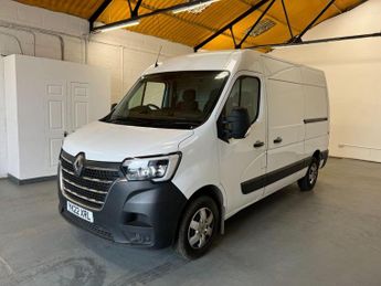 Renault Master 2.3 dCi ENERGY 35 Business+ FWD MWB Medium Roof Euro 6 (s/s) 5dr