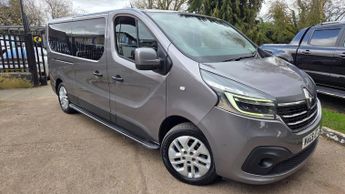 Renault Trafic LL30 ENERGY dCi 120 Sport Nav 9 Seater