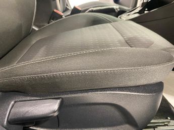 Ford Fiesta 1.0 Turbo EcoBoost (100PS) Automatic Titanium 5dr.