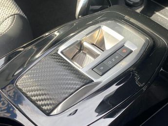 Peugeot 208 50kWh E-Style Auto 5dr (7.4kW Charger)