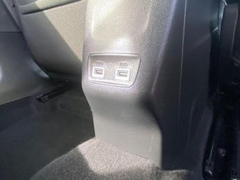 Peugeot 208 50kWh E-Style Auto 5dr (7.4kW Charger)