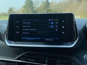 Peugeot 208 50kWh E-Style Auto 5dr (7.4kW Charger)