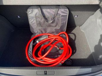 Peugeot 208 50kWh E-Style Auto 5dr (7.4kW Charger)