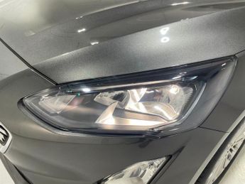 Ford Focus 1.0 Turbo EcoBoost (125PS) Automatic Titanium X 5dr ESTATE.