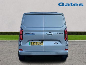 Ford Transit Custom 320 SWB Limited 65kWh 100kw / 136PS Auto