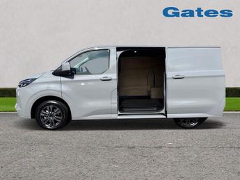 Ford Transit Custom 320 SWB Limited 65kWh 100kw / 136PS Auto