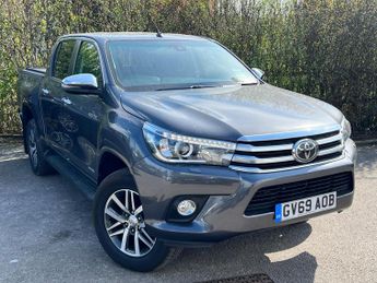 Toyota Hi Lux 2.4 D-4D Invincible Auto 4WD Euro 6 (s/s) 4dr (TSS)
